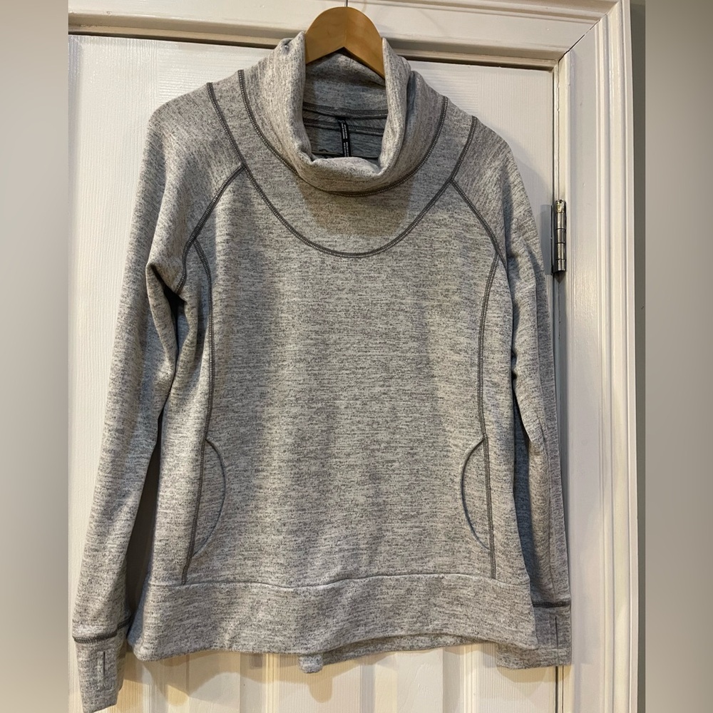Kuhl Women’s Gray Pullover Size Large